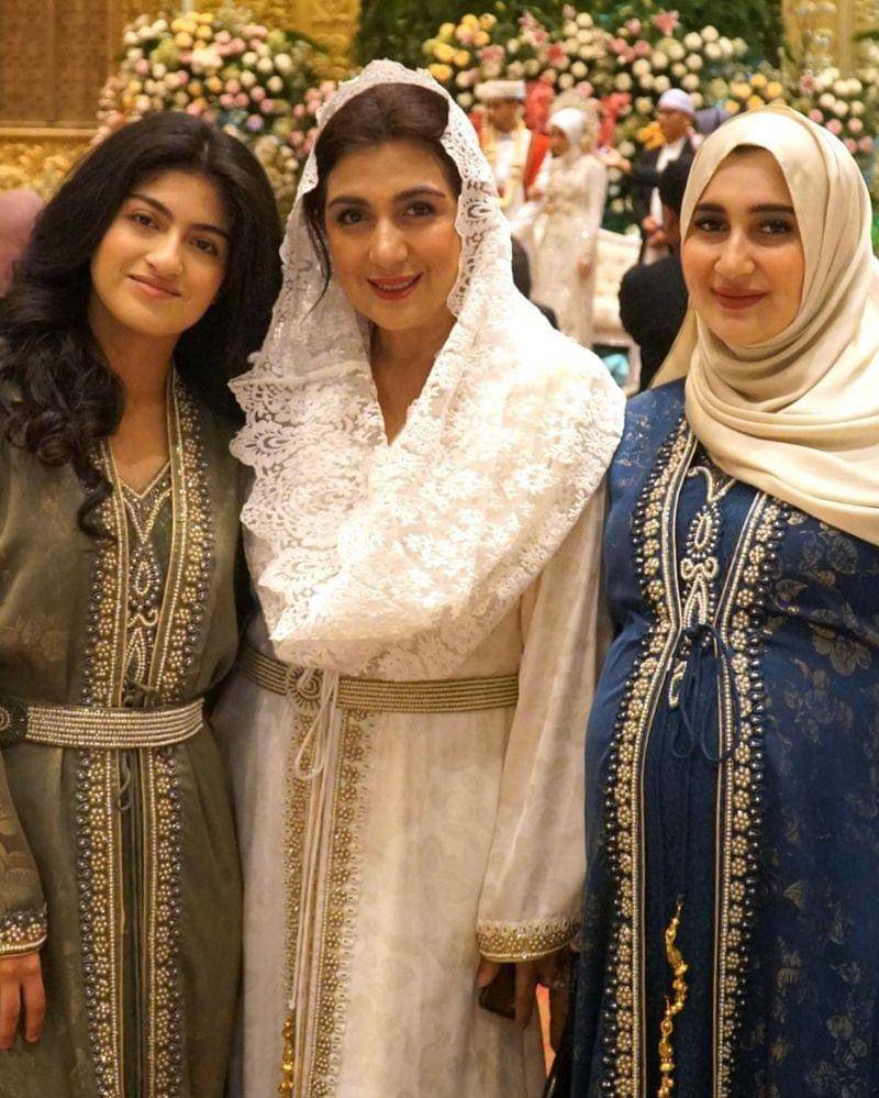 Instagram.com/tanianadiraa